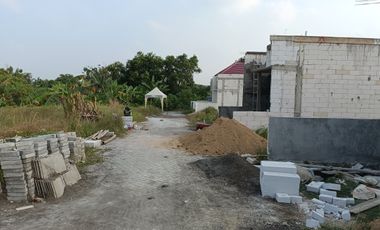 Dijual tanah dekat Laban surabaya hrg 120 UK 6 x 13  jumbo