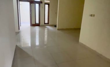 Disewa Rumah Siap Huni di Cluster Eksklusive Taman Kopo Indah 3