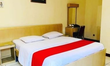 DIJUAL Hotel dalam kota 3 Lantai Jl.S.Pareman  L.Tanah: 750 mtr l.Bang