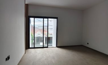 Rumah MODERN KEKINIAN di Turangga Sayap Batununggal Buahbatu dijual
