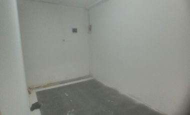 ruang usaha diarea komersial