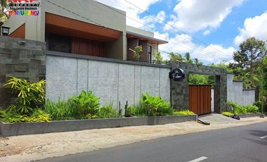 Villa Modern Full Furniture lengkap dg Kolam Renang di Banyuwangi