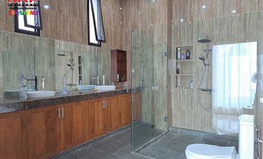 Villa Modern Full Furniture lengkap dg Kolam Renang di Banyuwangi