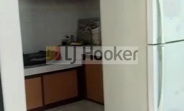 RUMAH STRATEGIS DI JALAN RAYA PKP AREA CIRACAS JAKARTA TIMUR