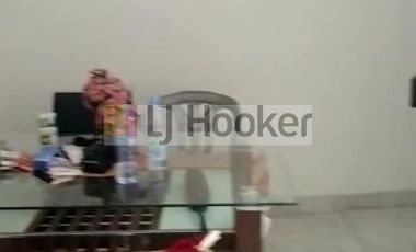 RUMAH STRATEGIS DI JALAN RAYA PKP AREA CIRACAS JAKARTA TIMUR