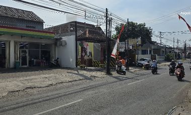 Lakarsantri jeruk. Ruang usaha. siap pakai