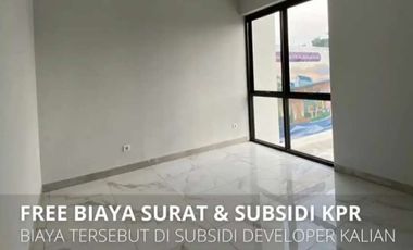 BU, Rumah siap huni 700 jutaan 2 lt luas 66 m² Lokasi bagus Akses masuk mobil nempel kota wisata cibubur