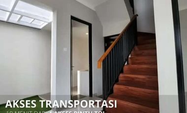 BU, Rumah siap huni 700 jutaan 2 lt luas 66 m² Lokasi bagus Akses masuk mobil nempel kota wisata cibubur