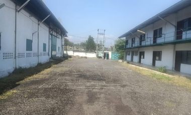 Tanah dan Gudang Besar Batujajar