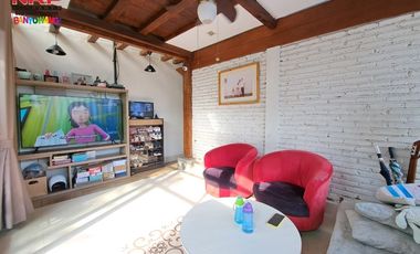 Dijual Villa Clasik, Cafe dan Kantor dekat Kampus Uniba Banyuwangi