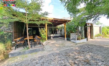 Dijual Villa Clasik, Cafe dan Kantor dekat Kampus Uniba Banyuwangi