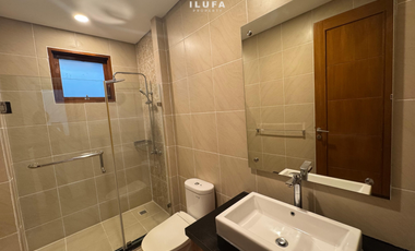 Disewakan townhouse modern lokasi strategis jalan kemang benda