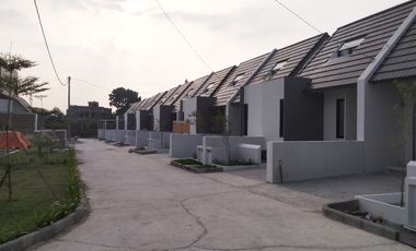 Rumah murah di area komersil