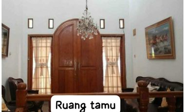 Dijual Rumah Luas 2 lantai di daerah Pondok Gede, Bekasi.