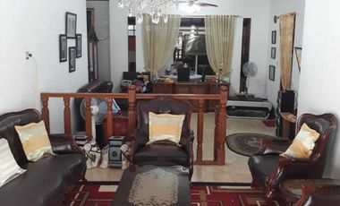 Dijual Rumah Luas 2 lantai di daerah Pondok Gede, Bekasi.