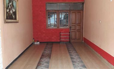 Dijual Rumah Luas 2 lantai di daerah Pondok Gede, Bekasi.