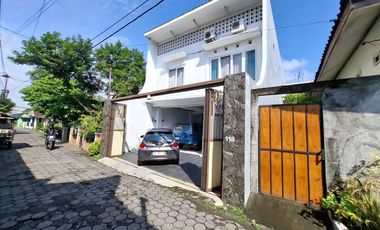 Rumah 2 Lantai Lokasi Strategis dekat Kawasan Bisnis Jalan Godean