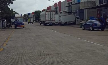 Gudang di Pergudangan BIZZPARK 3, Bekasi, Dijual diBawah Harga Pasar