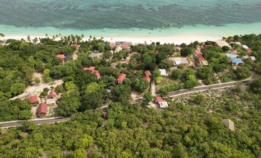 Lahan di belakang Bara Beach Bungalows