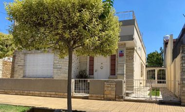 VENTA - Mitre 5386- Casa 3amb