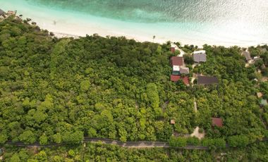Lahan yang pas depan pantai Bora