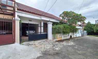 Cipete Selatan, termurah di Kebayoran Baru, rumah siap dalam komplex