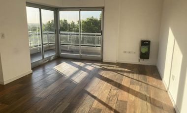 DEPARTAMENTO DE TRES AMBIENTES CON COCHERA