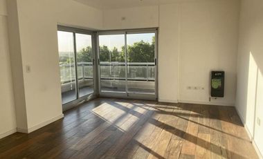 DEPARTAMENTO DE TRES AMBIENTES CON COCHERA