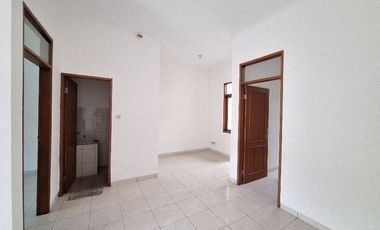 Rumah bumi kencana mas Antapani ga jauh dari gedung sate