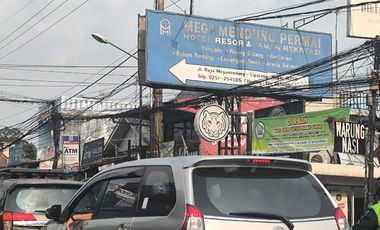 Dijual Hotel masih  Operated di Megamendung