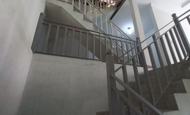 Rumah Baru Mewah Dalam Komplek Duren sawit