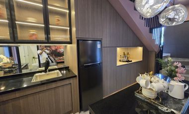 DIJUAL RUMAH 2 LANTAI DI TANGERANG ALAM SUTRA MEWAH ELEGAN STRATEGIS