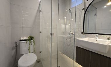 DIJUAL RUMAH 2 LANTAI DI TANGERANG ALAM SUTRA MEWAH ELEGAN STRATEGIS