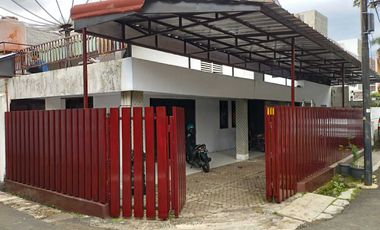 Di sewa rumah di Tebet siap huni dan bisa buat kantor daerah  jaksel