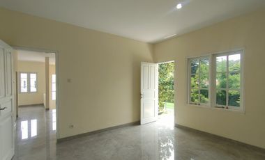 SIAP HUNI! RUMAH HOEK GADING SERPONG SEKTOR 1 SUDAH RENOV BARU MURAH