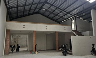 DIKONTRAKKAN GUDANG DAN RUMAH TINGGAL DI KOTA MAGELANG SIAP PAKAI