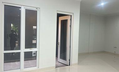 Dijual rumah baru Pasadena Residences 8x15 4,9 M Nego