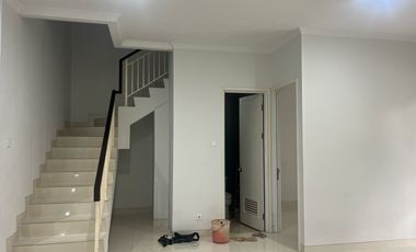 Dijual rumah baru Pasadena Residences 8x15 4,9 M Nego