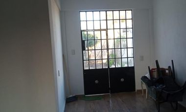 Comoda casa sobre Espora 8515, ciudad de Glew