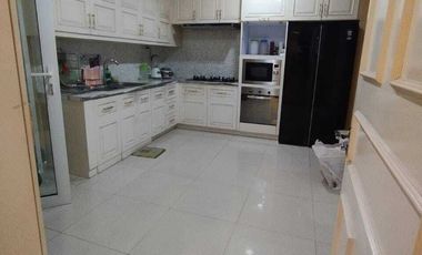 Disewa Apartemen Pakubuwono Signature Elegant Furnished Uk385m2