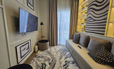 RUMAH 2 LANTAI DEKAT TOL DI ALAM SUTERA TANGERANG SUPER MEWAH ELEGAN