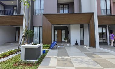 RUMAH 2 LANTAI DEKAT TOL DI ALAM SUTERA TANGERANG SUPER MEWAH ELEGAN