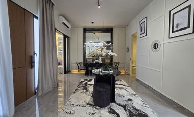 RUMAH 2 LANTAI DEKAT TOL DI ALAM SUTERA TANGERANG SUPER MEWAH ELEGAN