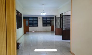 RUMAH MOJO LAMA BAGUS TERAWAT. DEKAT MERR, UNAIR, UWK, UWM, RS UNAIR