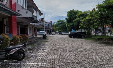 Gedung Komersial Luas 6.616m² di Benoa, Badung – Bali