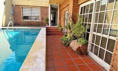 CASA 5 AMBIENTES EN SAN ANDRES LOTE PROPIO