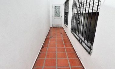 CASA 5 AMBIENTES EN SAN ANDRES LOTE PROPIO