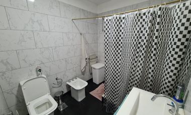 Excelente casa sobre De Navazio, Barrio Santa Ana de Glew