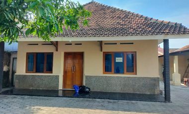 Jual rumah clasik bonus tanah 444 m2 tengah kota Kudus Jawa Tengah