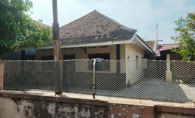 Jual rumah clasik bonus tanah 444 m2 tengah kota Kudus Jawa Tengah